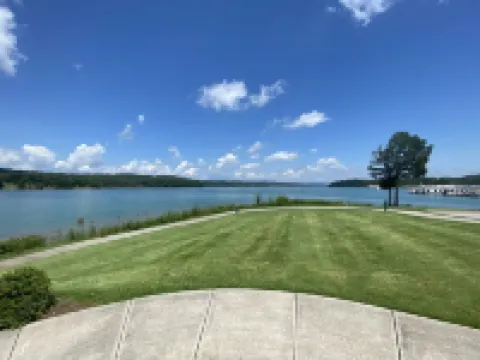 Lake Front Condo @ Waterside Marina. Seasonal Pool, Hot Tub, Club house discount