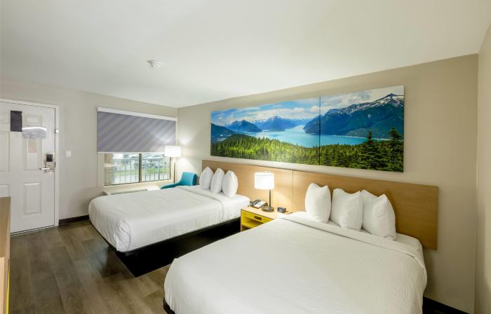 Days Inn & Suites by Wyndham Bossier City