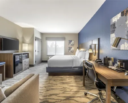 Best Western Plus Castlerock Inn  Suites Hotels in Bentonville