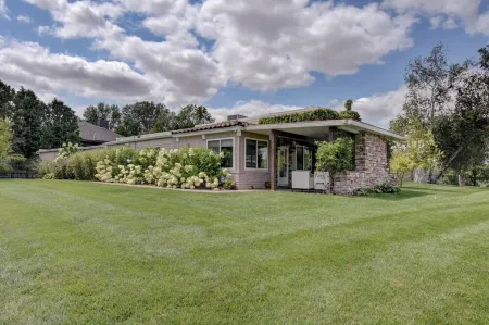 Family Friendly 5 Bed 5 Bath 6000 SF Ranch With Pool