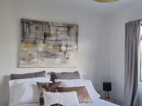The Comfy Humphrey House Hotels in Greytown