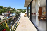 Luxury Penthouse Condo steps to the beach and town