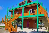 Waterfront 2 BR/ 2 bath POOL home w/ Stunning Ocean Views!! No Cleaning Fees! Hotel a Caye Caulker