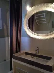 Great flat perfectly located by the beach, amazing views