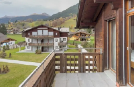 Very quiet roof holiday apartment, vast ski resort very close 克洛斯特斯酒店