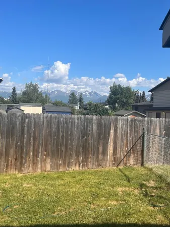 Lovely 2 bedroom, Minutes from down town! Отели рядом со станцией Анкорд Депо