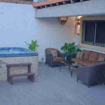 Private house, pool, bbq and jacuzzi!! Fitness & Recreational Facilities