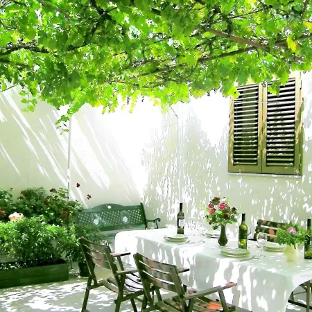 Holiday House Jure Senj - 7 minutes to the beach
