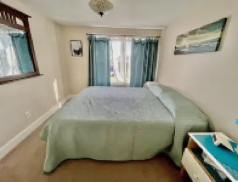 Available: Spring 2026 Rent Weekly/Monthly. Come & Enjoy NH Seacoast!