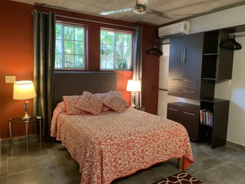 Villa Palmas, One Bedroom, Cozy Apt. Only 3 Blocks from the Beach