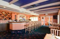 Magnuson Grand Pioneer Inn and Suites Hotels in Escanaba