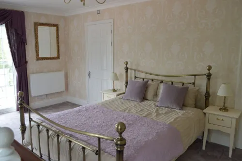One bedroom property near beach and country walks