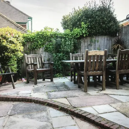 Delightful New Forest Cottage in Idyllic Village