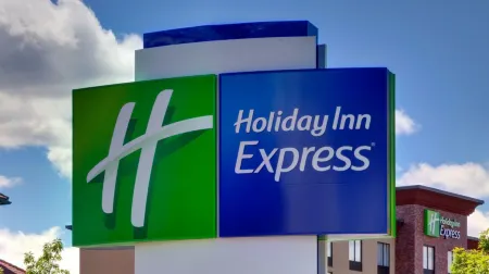 Holiday Inn Express GARDEN CITY EAST by IHG
