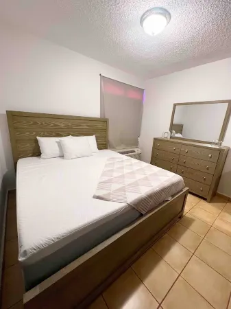 Rincon Ocean Front Sunset Apartment Getaway 2BR/BT Отели в г. Кальваче