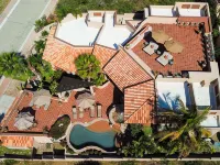 Peaceful and Spacious Villa Just Steps from the Beach!