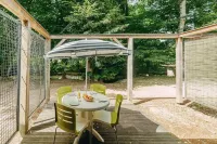 Huttopia Beaulieu sur Dordogne فنادق في Beaulieu-sur-Dordogne
