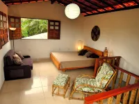 Charming beach house with private pool, land of 8500m2 of Mata Atlantica