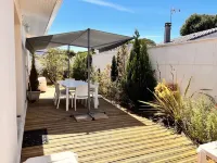 Bright house villa Hotels near Port Ostreicole