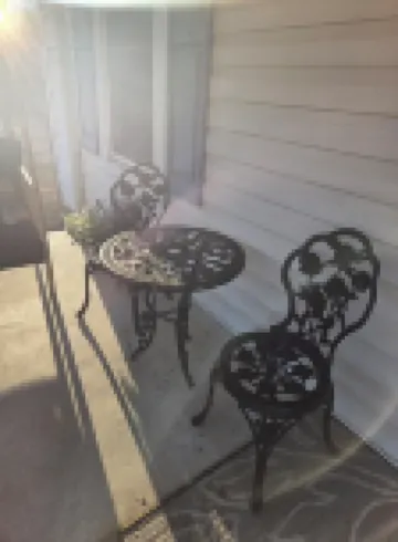 Charming 3-bedroom cottage with AC, WiFi in serene Walnut Cove.
