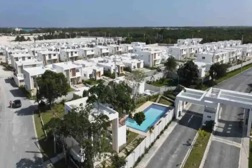 Beautiful villa with private pool just 10 min from the beach