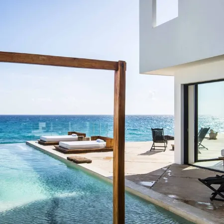 Intoxicating Ocean Views!! 4-6 bedrooms