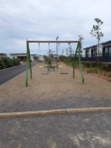 Quiet chalet in a residential leisure park near Marseillan
