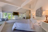 Private retreat with great views of downtown Cincinnati