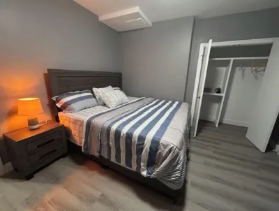 Bright Place, A Place like no other Hotels in Northeast Edmonton