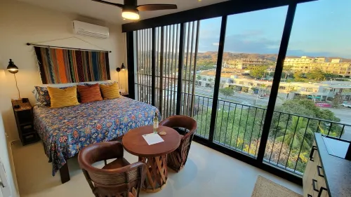 Affordable & Inviting Junior Suite - Steps to the Beach - Beautiful Views