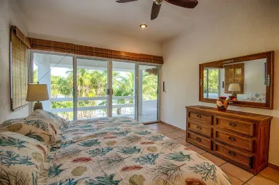 5-Star Experience! Oceanfront Villa w/ Private Beach + Pool, Snorkelling Hotels near Secret Cenote