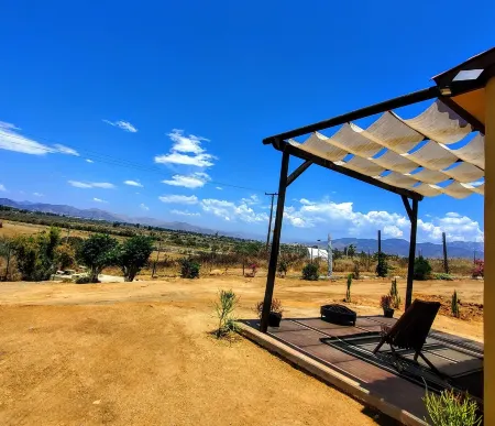 Beautiful and Safe Bungalow in Valle de Guadalupe - Early Check In! Отели в г. Гваделупа
