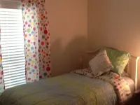 Beautiful 3 Br Designer Home In Sunset Pointe