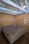 Rural four-person holiday home with a fantastic view. Hotels in Holwerd