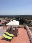 Town house, between sea and mountains, with spa
