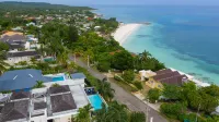 Moonshine Villa - Luxury redefined in Silver Sands