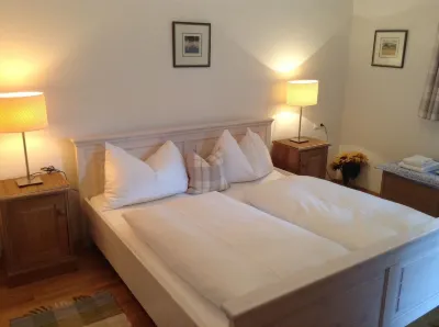 Large, Centrally Located Apartment Hotels near Pfarrkirche U. L. Frau Geburt in Altenmarkt im Pongau