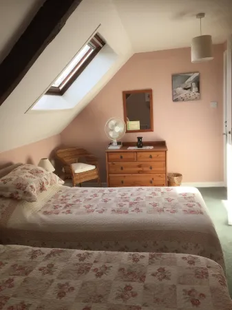 Longere, Set In Beautiful Countryside Within Easy Reach Of The Coast Отели в г. Морбиан