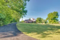 Spacious Greenbrier Vacation Rental on ~ 4 Acres! - Boutique