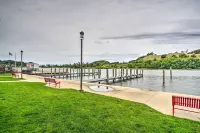 Downtown Grand Haven Apt < 1 Mi to Lake Michigan