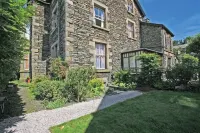 The Flat Garden, Windermere