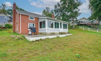 Webster Lake Home w/ Patio ~ 3 Mi to Town!
