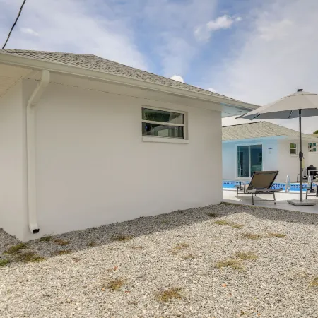 3 Mi to Beach: Modern Retreat in Largo!