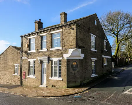 Rock Hollow Hotel di Halifax