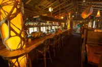 McMenamins Anderson School - bar