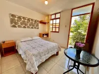 El Huerto Hostel Hotels in 