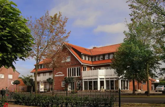 艾美特曼餐廳酒店