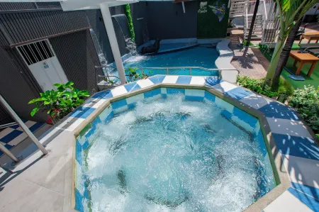 Blue Marlin Hotel Отели рядом с достопримечательностью «Cerro de las Tijeretas»