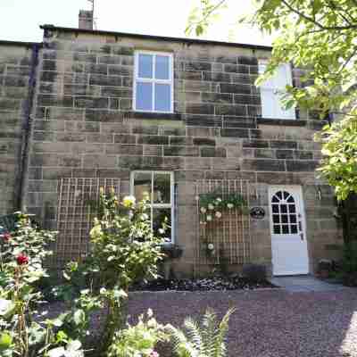 Laburnum Cottage Hotel Exterior