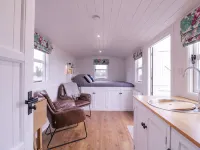 Bumble's Retreat